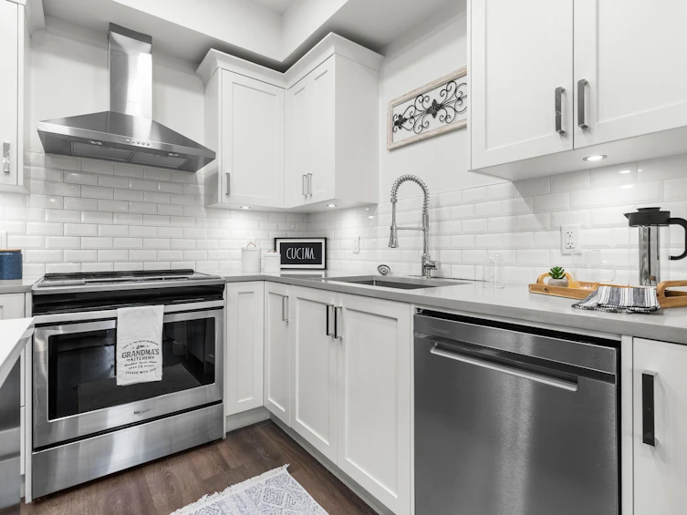 305-33568 George Ferguson, Abbotsford, BC, V2S 0M3 - 12