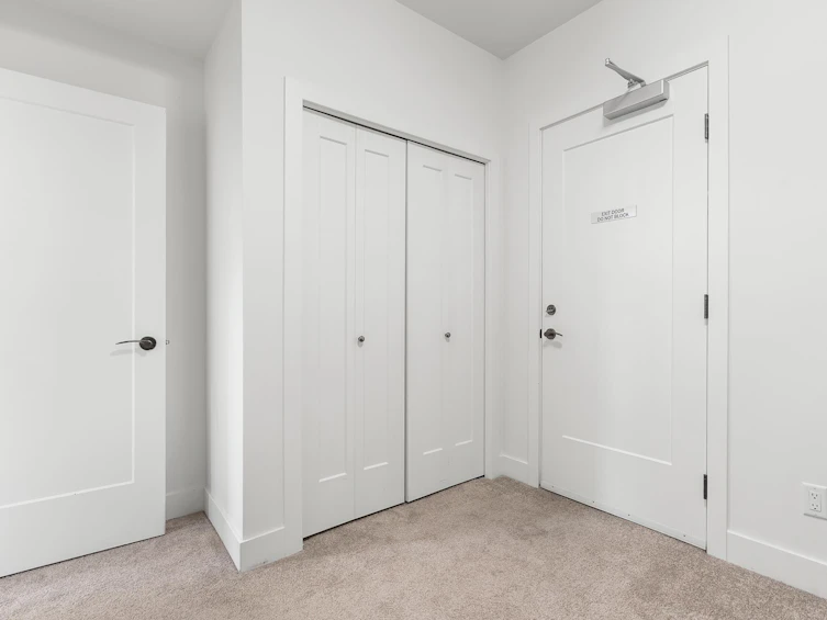 305-33568 George Ferguson, Abbotsford, BC, V2S 0M3 - 24