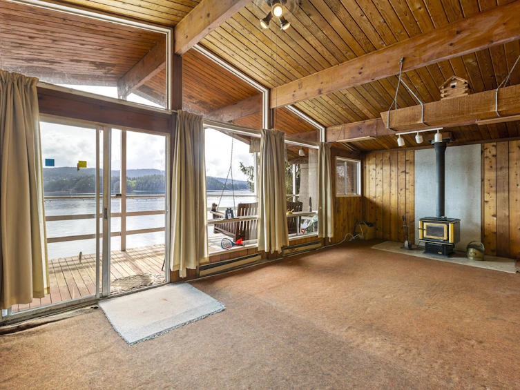 5672 Indian River Drive, North Vancouver, BC, V7G 2T8 - 7