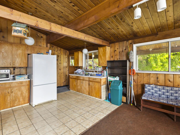 5672 Indian River Drive, North Vancouver, BC, V7G 2T8 - 13