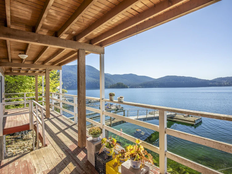 5672 Indian River Drive, North Vancouver, BC, V7G 2T8 - 25