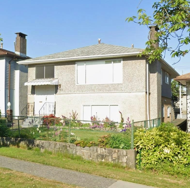 3057 Rupert Street, Vancouver, BC, V5M 3V1