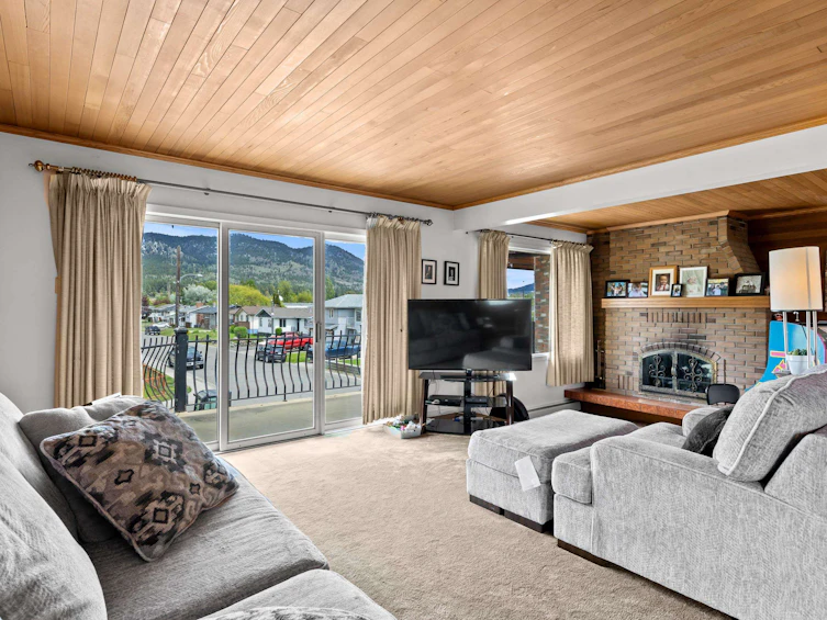 1876 Langley Street, Merritt, BC, V1K 1R6 - 9