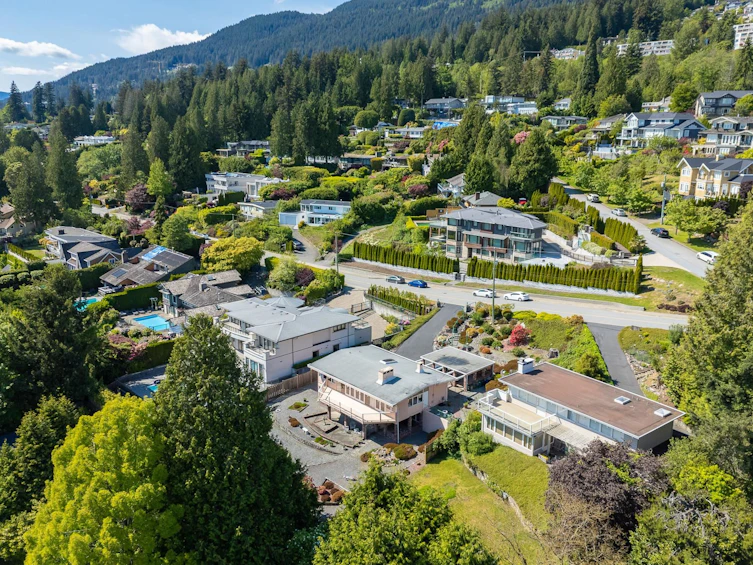 2344 Queens Avenue, West Vancouver, BC, V7V 2Y6 - 38