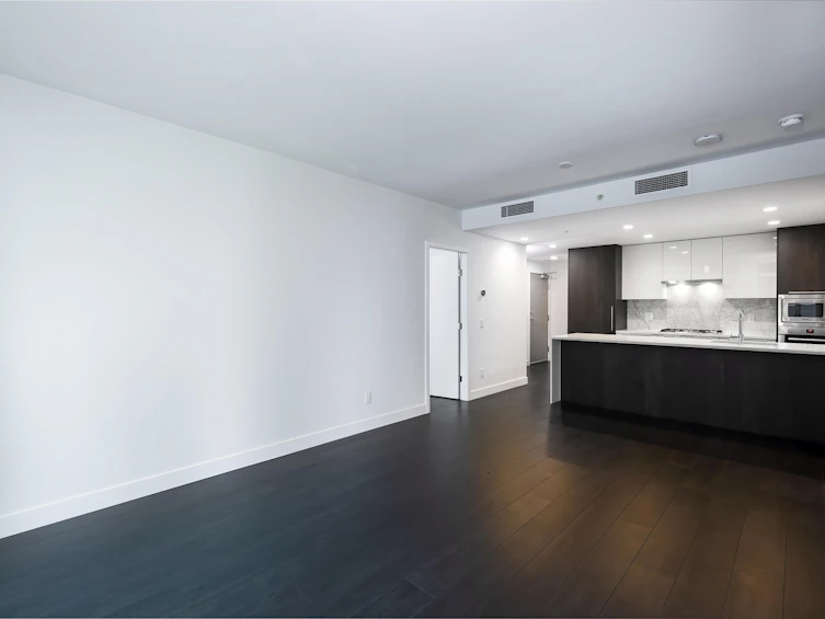 406-6398 Silver Avenue, Burnaby, BC, V5H 0K7 - 4