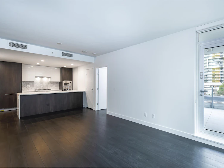 406-6398 Silver Avenue, Burnaby, BC, V5H 0K7 - 5