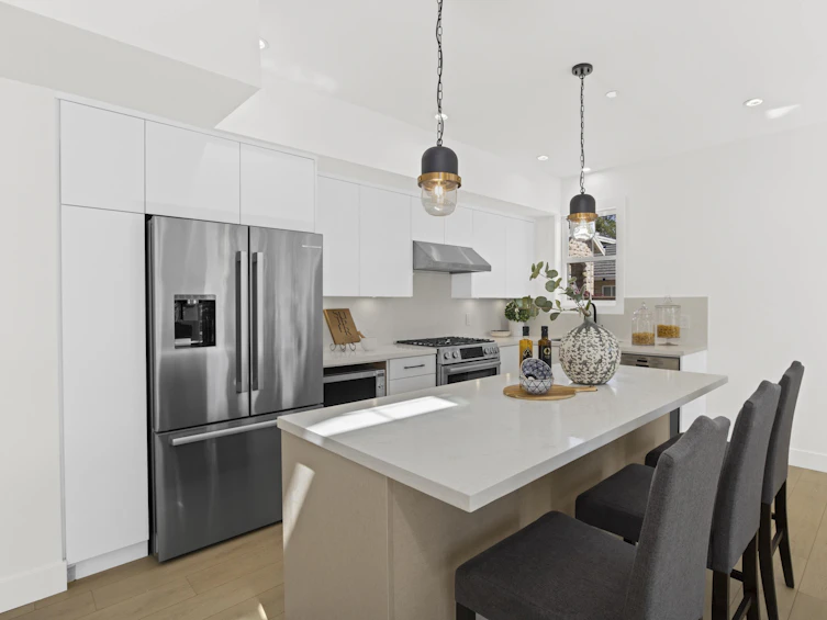 5751 Francis Road, Richmond, BC, V7C 1K2 - 4