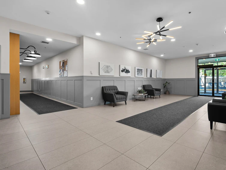 316-2493 Montrose, Abbotsford, BC, V2S 3T2 - 3