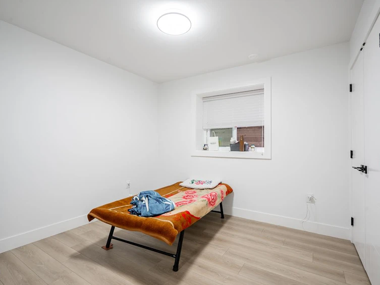 9382 156 Street, Surrey, BC, V3R 4L2 - 30