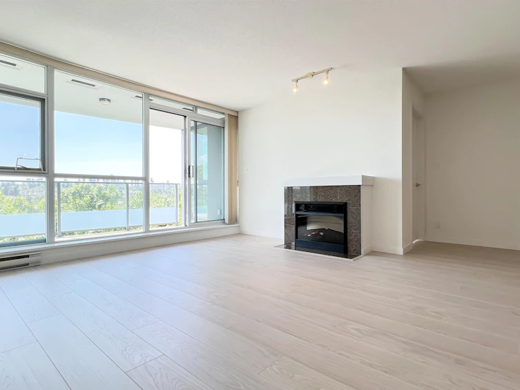 1004-2225 Holdom Avenue, Burnaby, BC, V5B 0A1 - 5