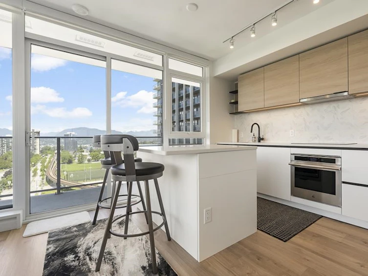 1602-10448 University, Surrey, BC, V3T 0S7 - 10