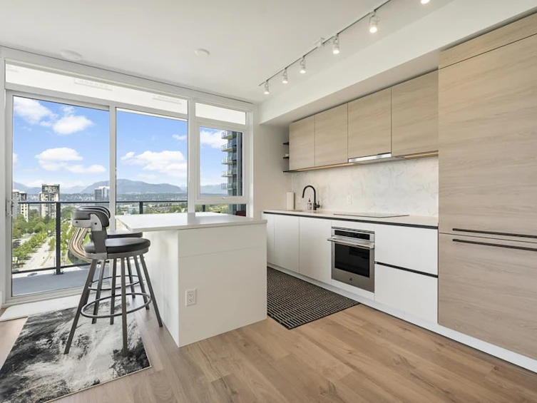 1602-10448 University, Surrey, BC, V3T 0S7 - 11