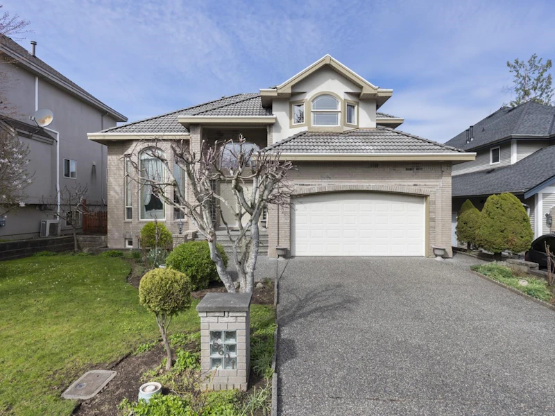 16691 85th Avenue, Surrey BC V4N 4W3
