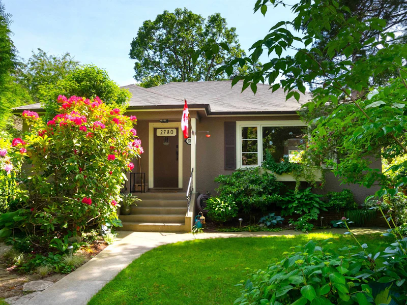 2780 W 17th Avenue, Vancouver BC V6L 1A1