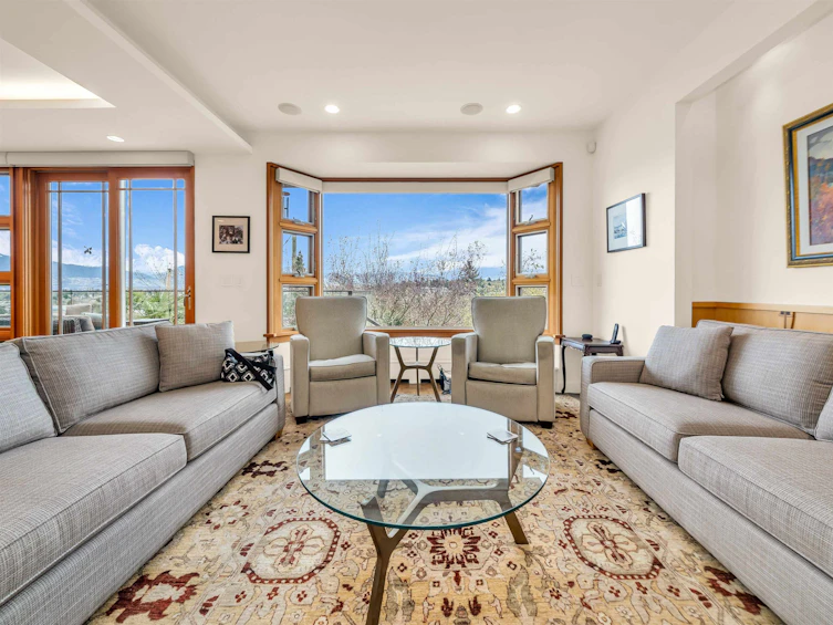 4716 Narvaez Drive, Vancouver, BC, V6L 2J2 - 7