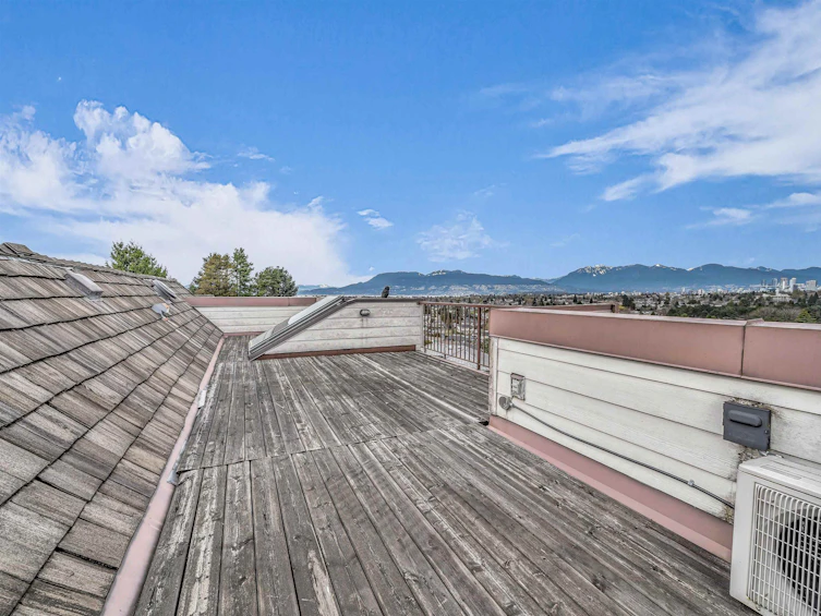 4716 Narvaez Drive, Vancouver, BC, V6L 2J2 - 28