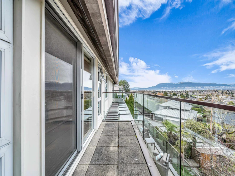 4716 Narvaez Drive, Vancouver, BC, V6L 2J2 - 33
