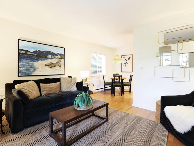 101 - 2458 York Avenue, Vancouver BC V6K 1E1