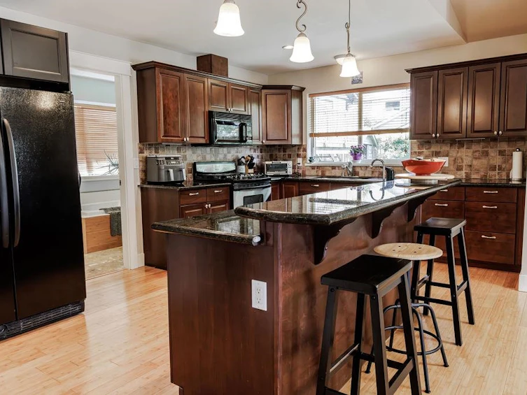 646 Gower Point Road, Gibsons, BC, V0N 1V8 - 5