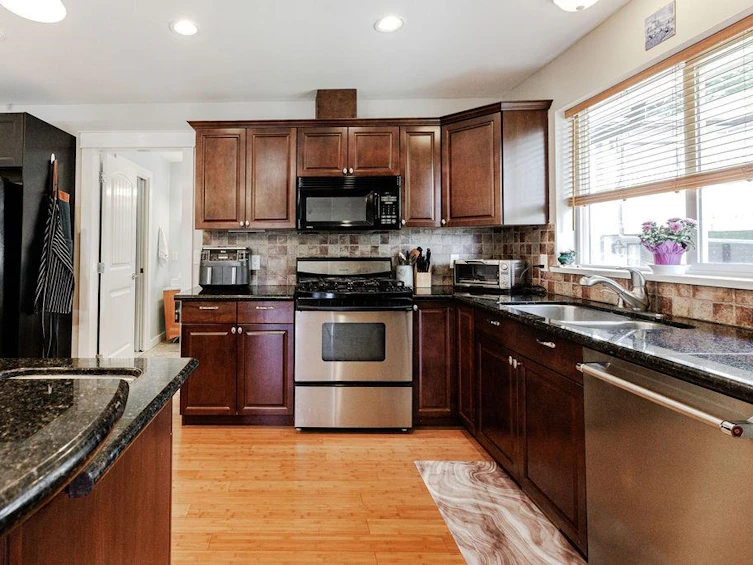 646 Gower Point Road, Gibsons, BC, V0N 1V8 - 6