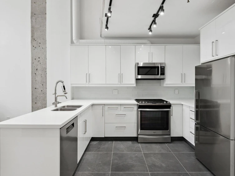 309-27 Alexander Street, Vancouver, BC, V6A 1B2 - 13