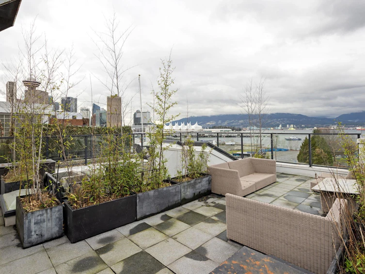 309-27 Alexander Street, Vancouver, BC, V6A 1B2 - 27