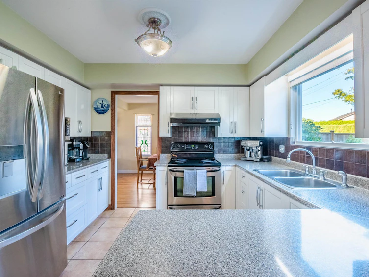 9940 Aquila Road, Richmond, BC, V7A 3R2 - 14