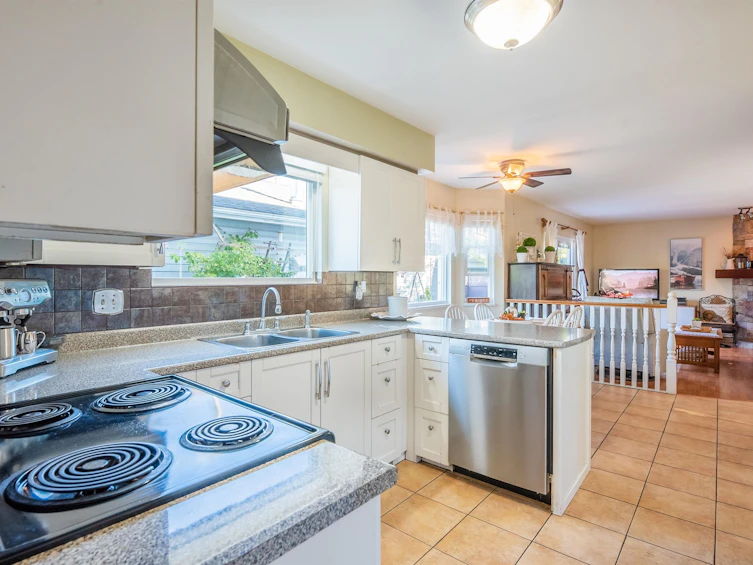 9940 Aquila Road, Richmond, BC, V7A 3R2 - 15