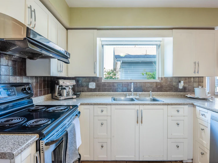 9940 Aquila Road, Richmond, BC, V7A 3R2 - 16