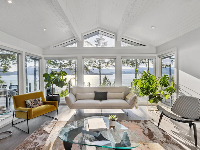 8579 Ansell Place, West Vancouver BC V7W 2W3