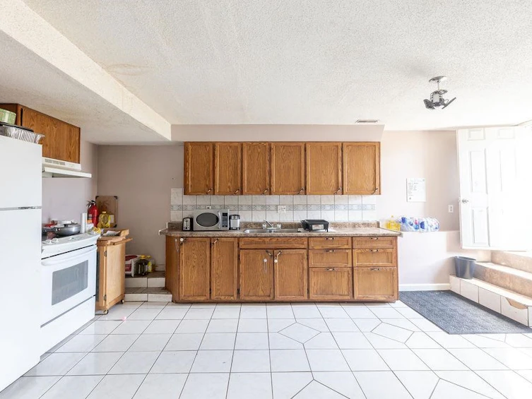9246 148 Street, Surrey, BC, V3R 3W8 - 23