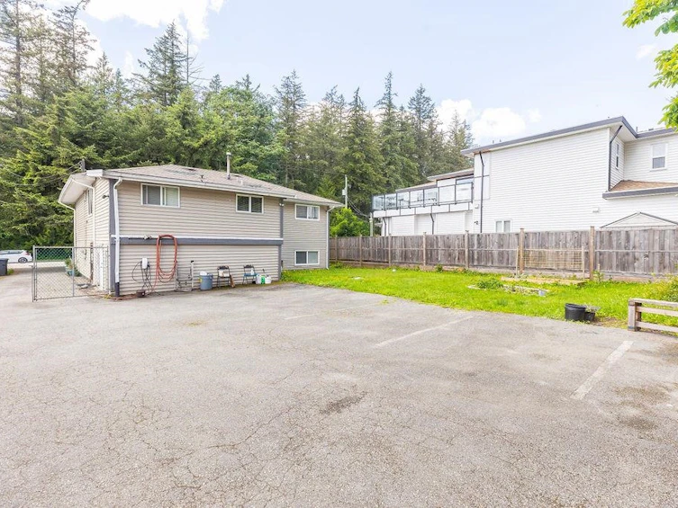9246 148 Street, Surrey, BC, V3R 3W8 - 35