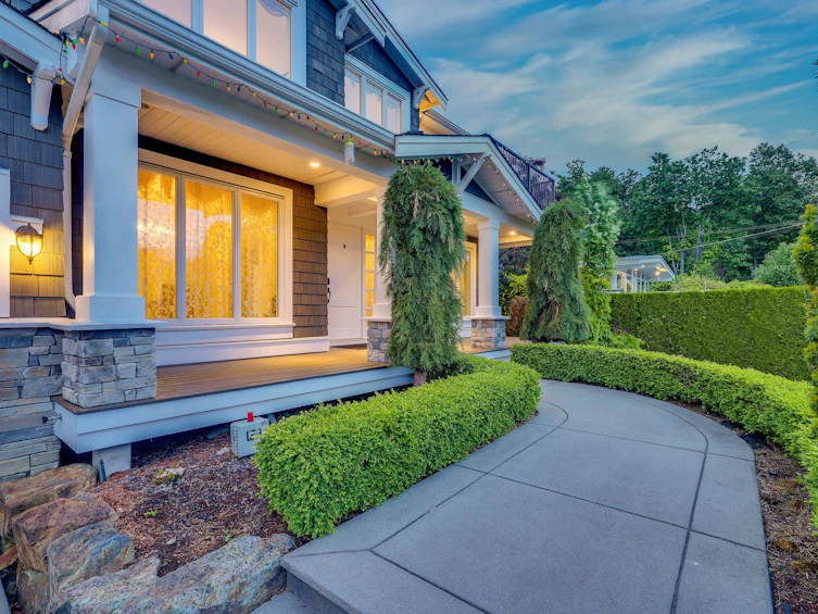 14519 Mann Park Crescent, Surrey, BC, V4B 3A7 - 4