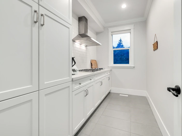 14519 Mann Park Crescent, Surrey, BC, V4B 3A7 - 14