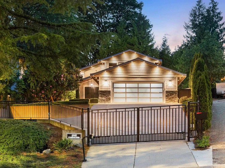 1312 Lansdowne Drive, Coquitlam, BC, V3E 1K6 - 39
