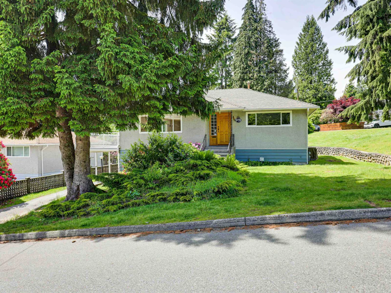 975 Hartford Place, North Vancouver BC V7H 2J8