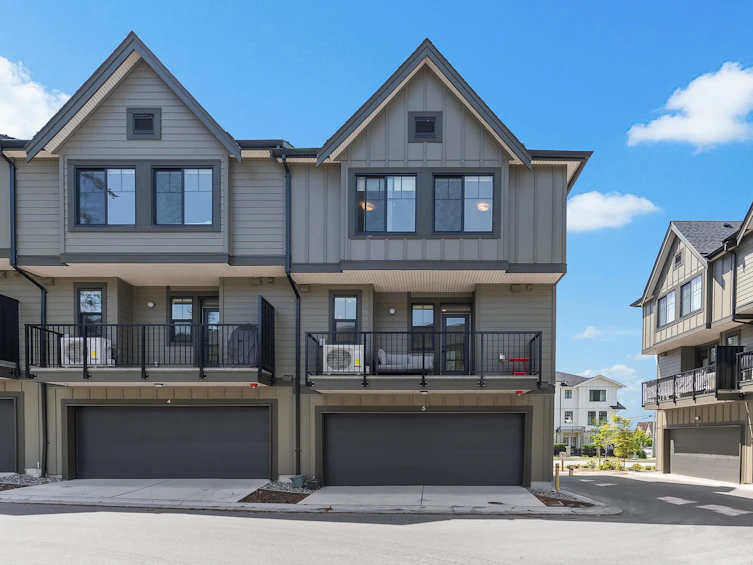 5-2350 165, Surrey, BC, V3Z 1J9 - 3