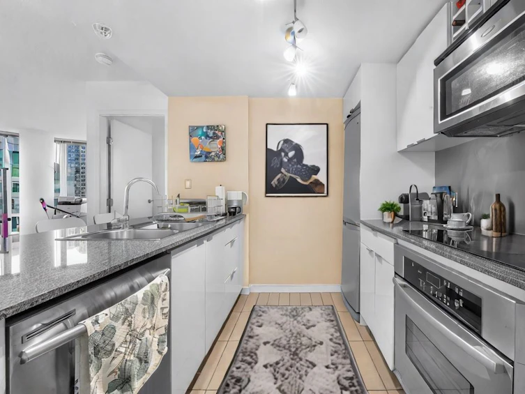 2203-788 Hamilton Street, Vancouver, BC, V6B 0E9 - 9