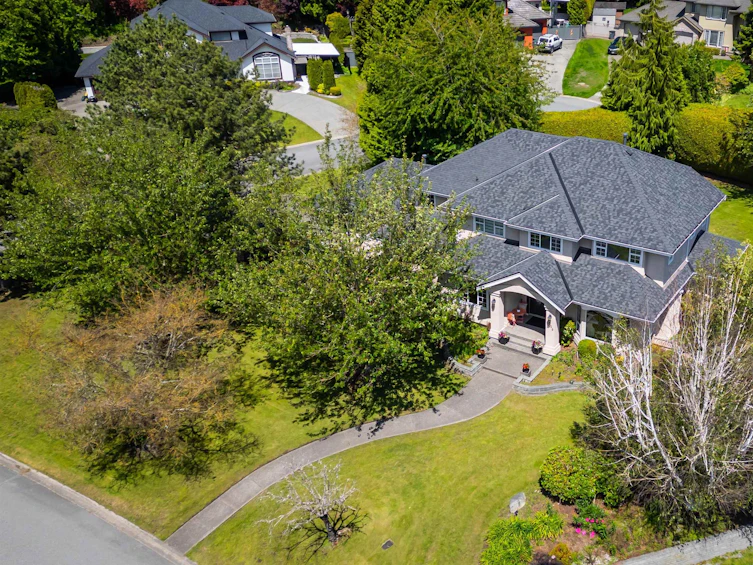 5750 124 Street, Surrey, BC, V3X 3H3 - 5