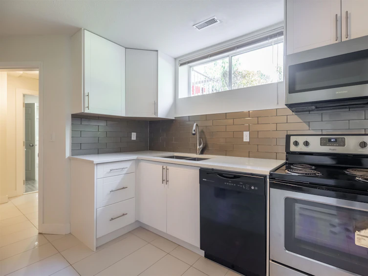5750 124 Street, Surrey, BC, V3X 3H3 - 27
