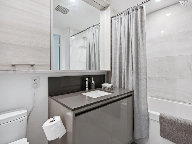 902-4488 Juneau Street, Burnaby, BC, V5C 0M4 - 13