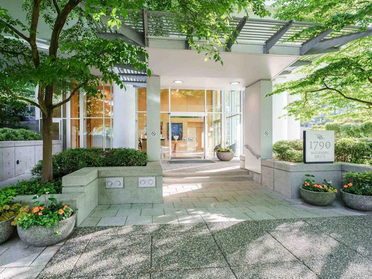 PH3-1790 Bayshore Drive, Vancouver, BC, V6G 3G5 - 38