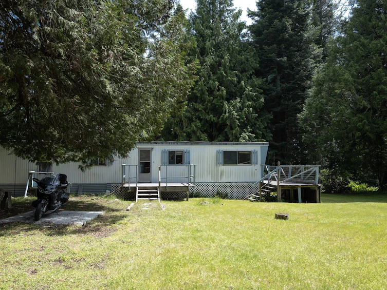 8127 Redrooffs Road, Halfmoon Bay, BC, V7Z 1A7 - 9