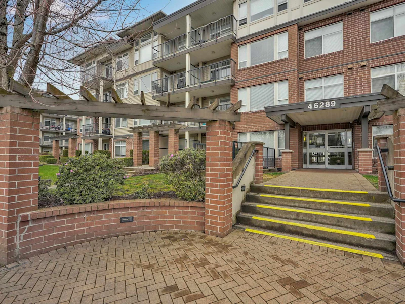 212 - 46289 Yale Road, Chilliwack BC V2P 0B9