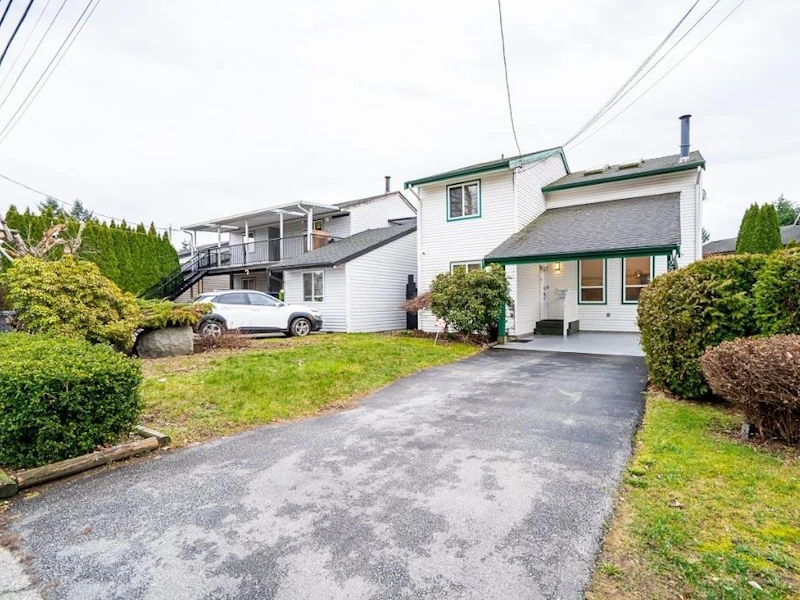 12258 82nd Avenue, Surrey BC V3W 3E3