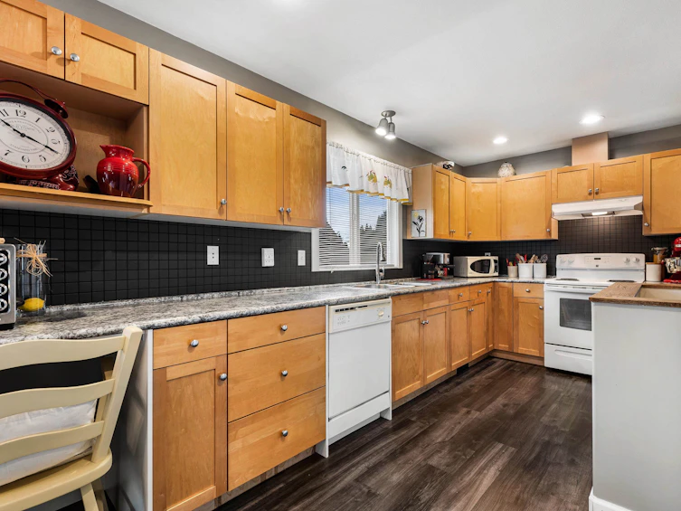 2-9120 Broadway Street, Chilliwack, BC, V2P 5W3 - 12