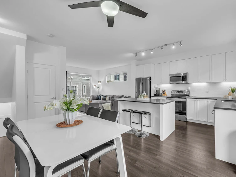 55-15850 85, Surrey, BC, V4N 6W2 - 3