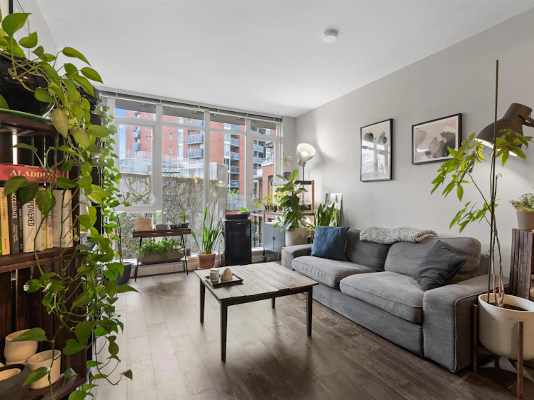 422-2321 Scotia Street, Vancouver, BC, V5T 0A8 - 3