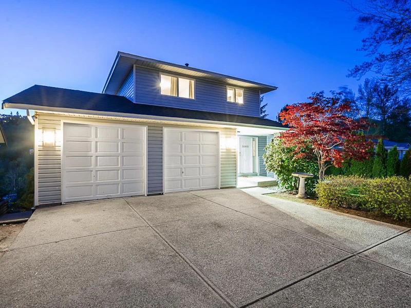 35823 Eaglecrest Drive, Abbotsford BC V3G 1E8