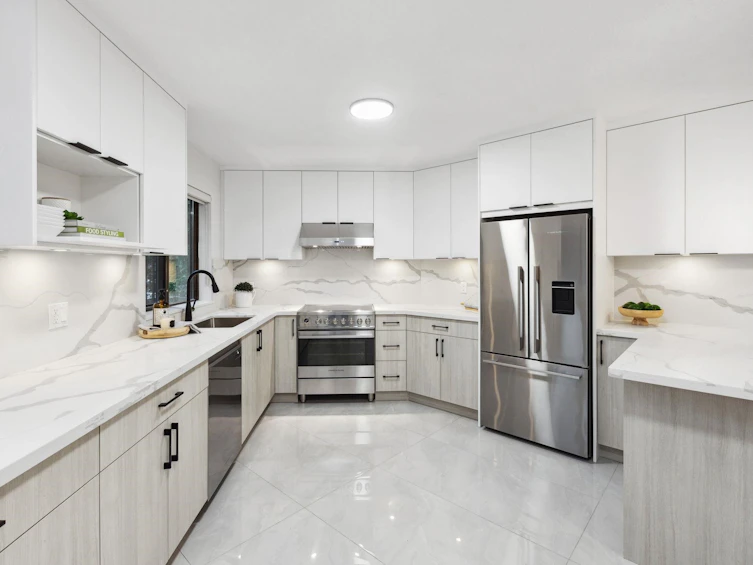 2829 Panorama Drive, North Vancouver, BC, V7G 1V7 - 9
